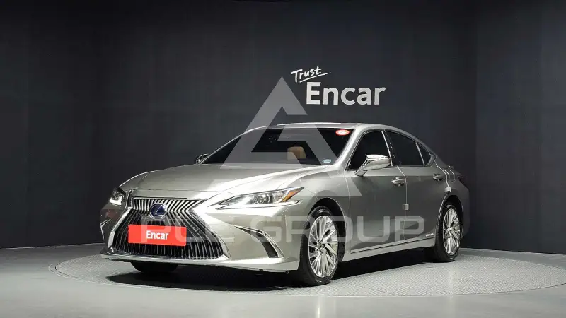 2021 Lexus ES