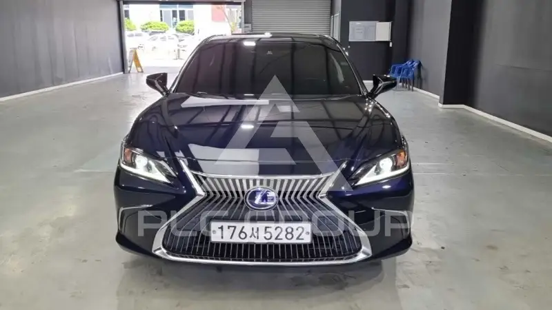 2021 Lexus ES