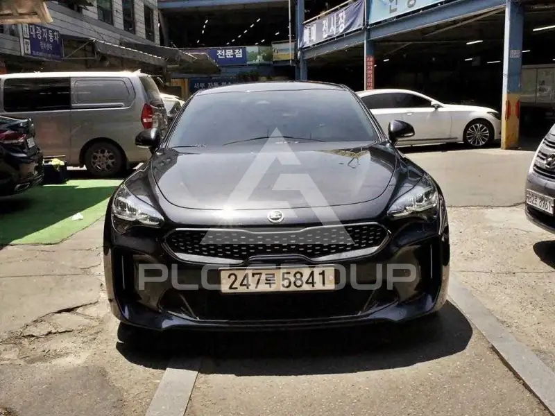 2021 KIA Stinger