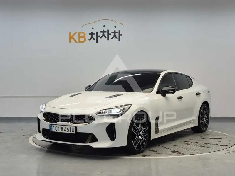 2021 KIA Stinger