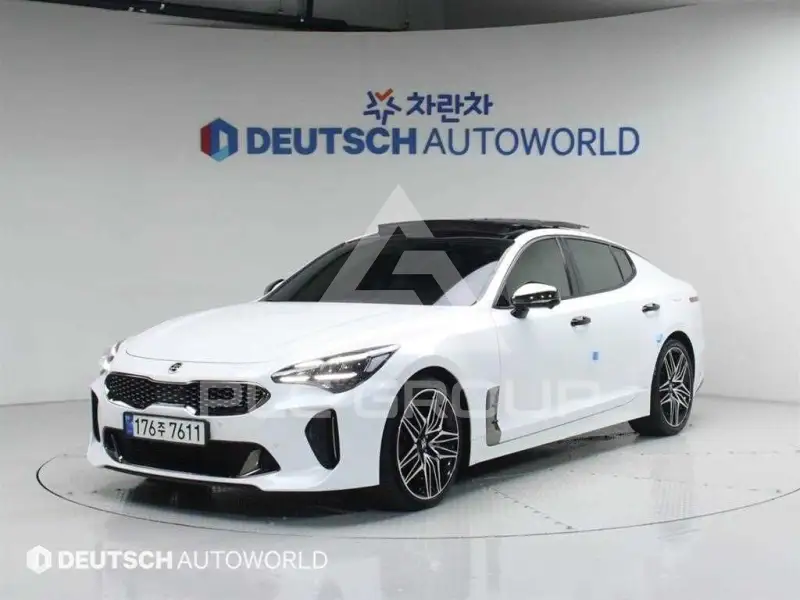 2021 KIA Stinger