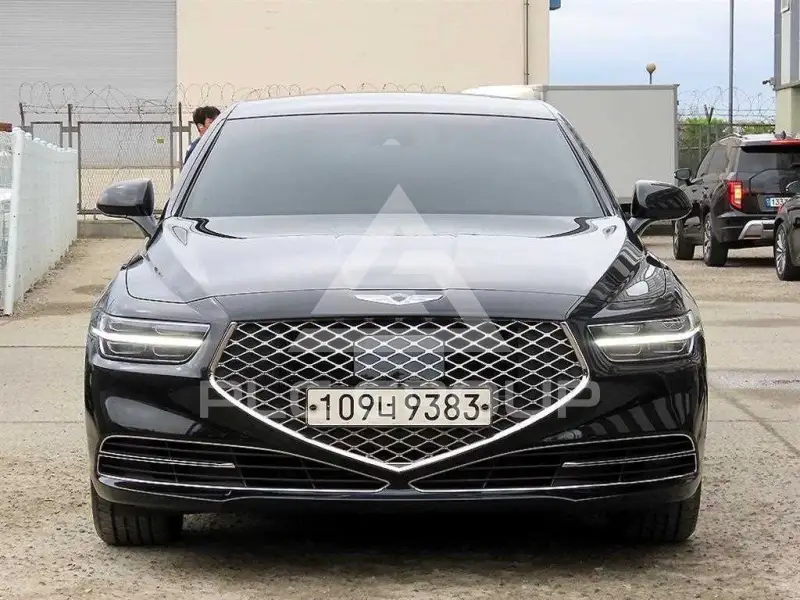 2021 Genesis G90