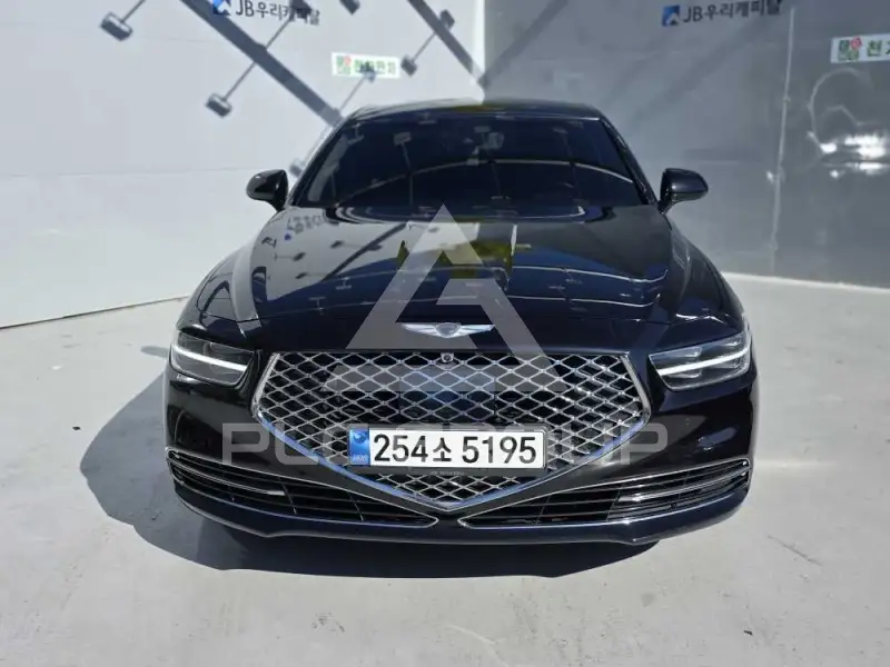 2021 Genesis G90