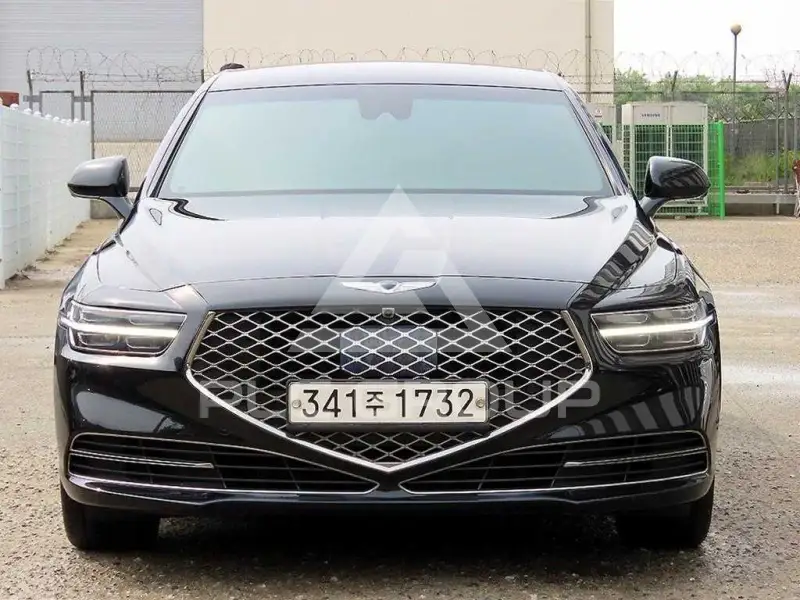 2021 Genesis G90