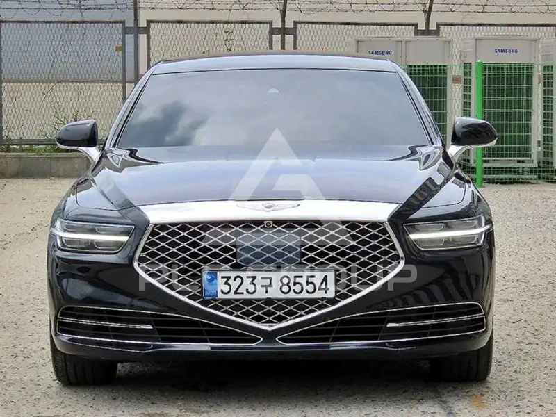 2021 Genesis G90