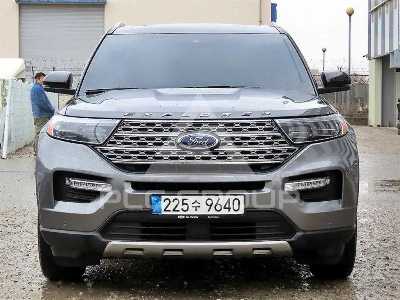2021 Ford Explorer