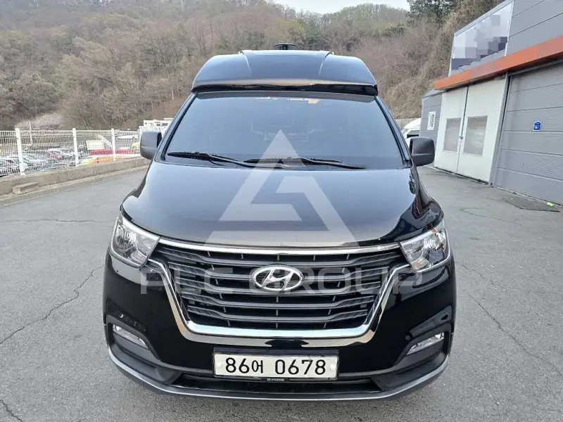 2021 Hyundai Grand Starex