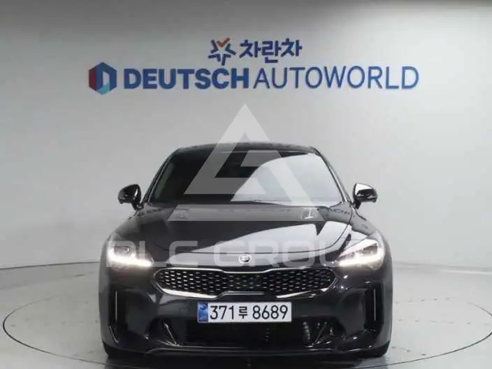 2021 KIA Stinger
