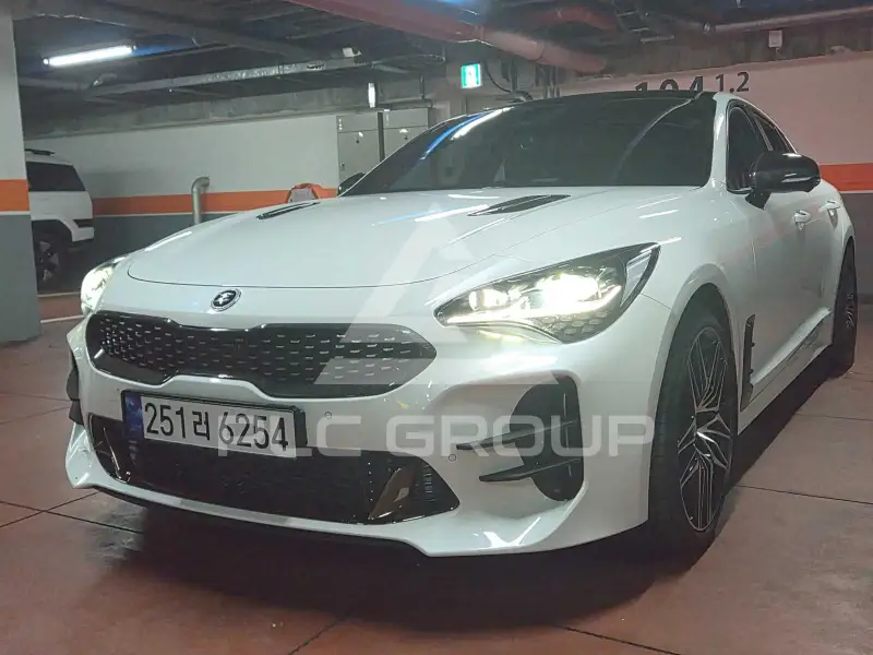 2021 KIA Stinger