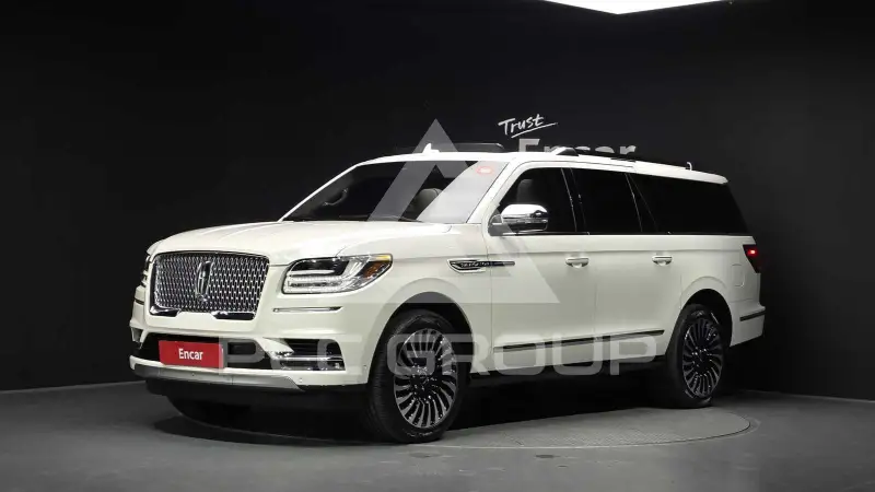 2021 Lincoln NAVIGATOR