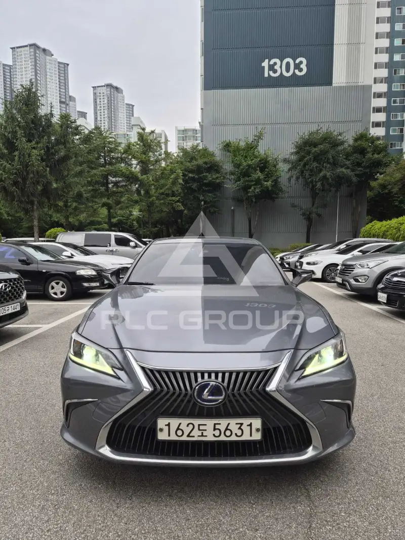 2021 Lexus ES
