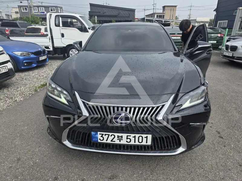2021 Lexus ES