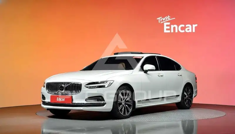 2021 Volvo S90