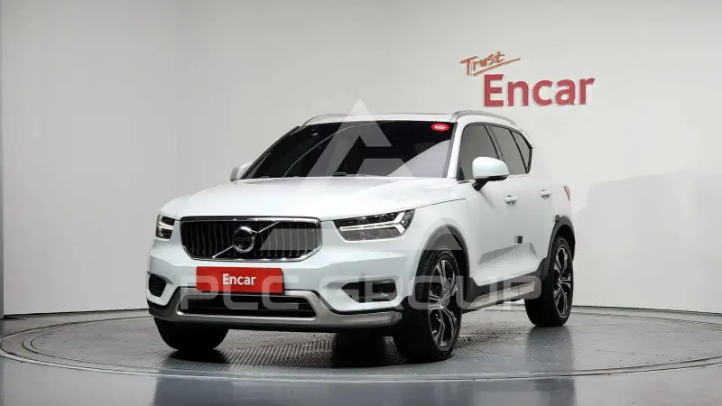 2021 Volvo XC40