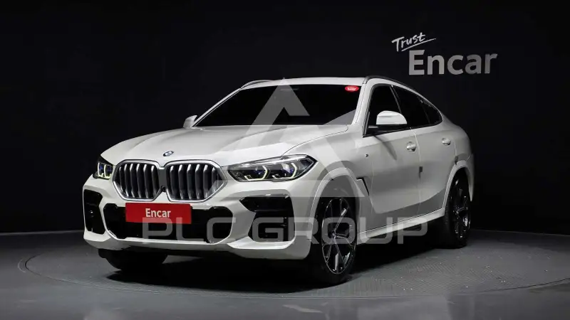2022 BMW X6M