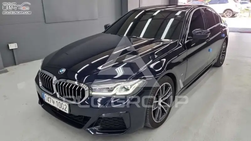 2022 BMW 520M