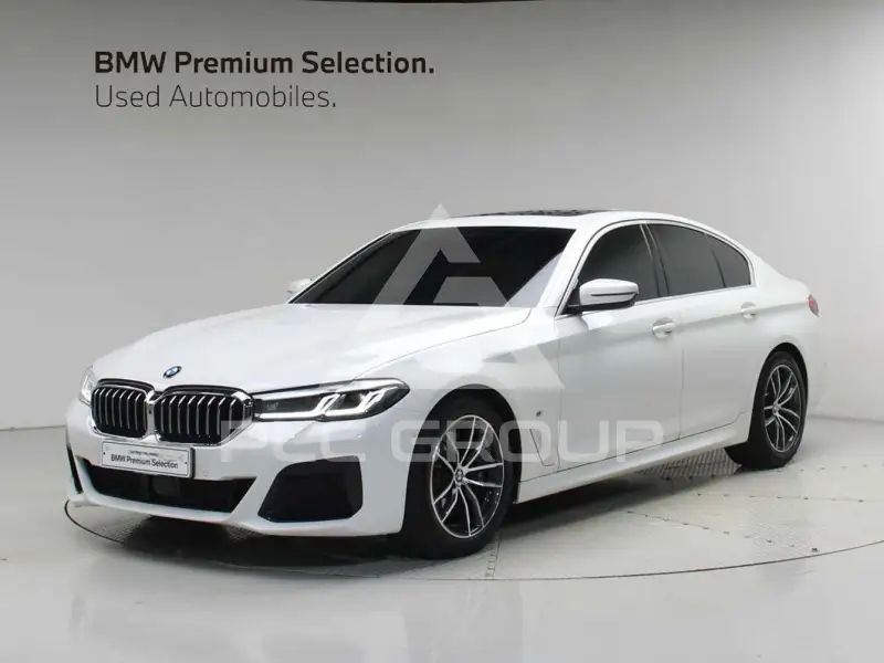 2022 BMW 520M