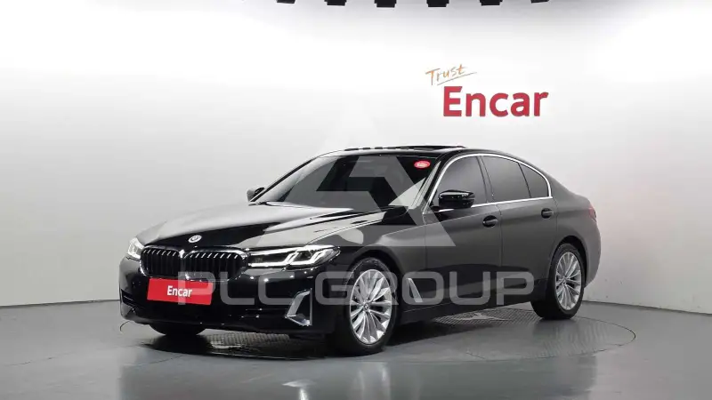 2022 BMW 520