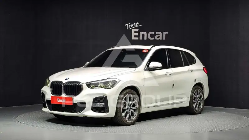 2022 BMW X1M