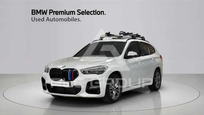 2022 BMW X1M