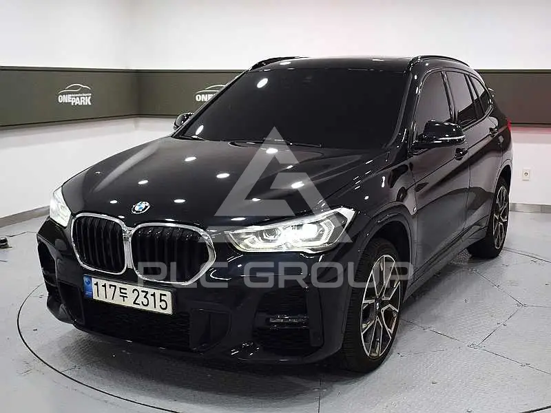 2022 BMW X1M
