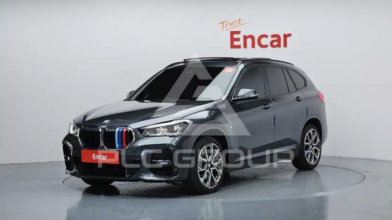 2022 BMW X1M