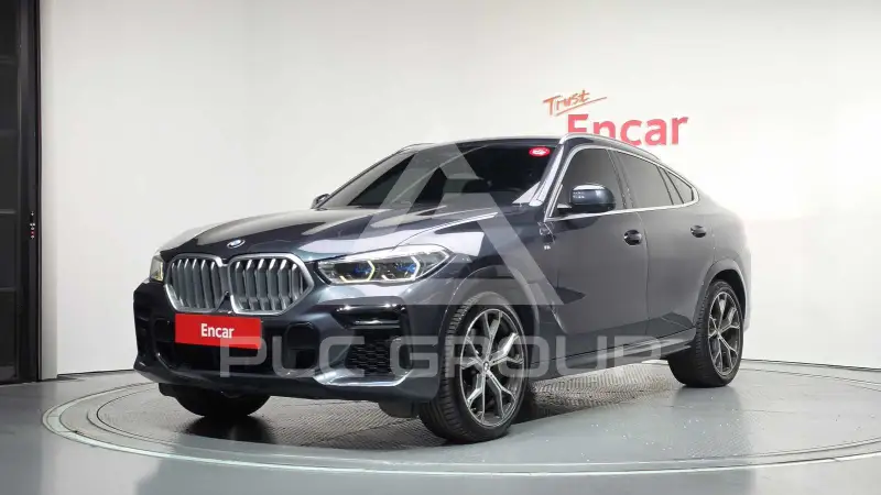 2022 BMW X6M