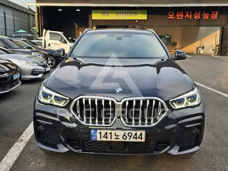 2022 BMW X6M