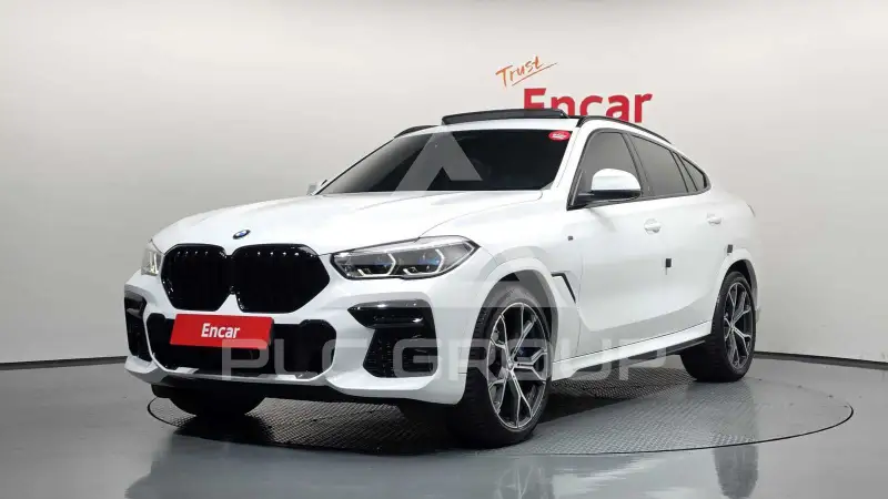 2022 BMW X6M
