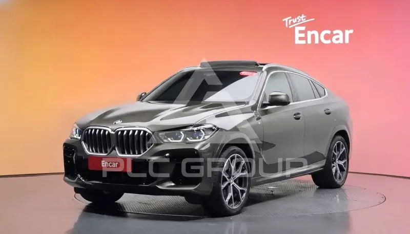 2022 BMW X6M