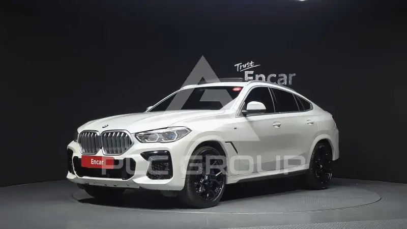 2022 BMW X6M