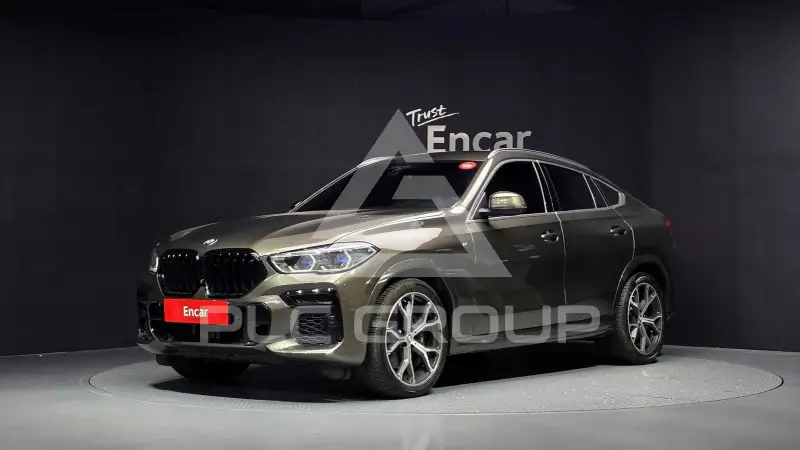 2022 BMW X6M