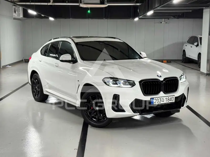 2022 BMW X4M