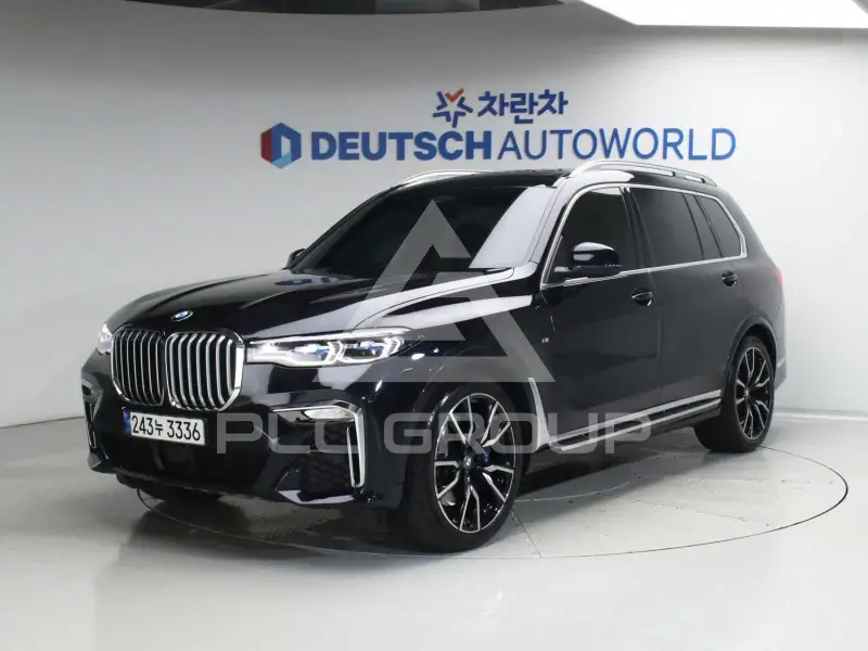 2022 BMW X7
