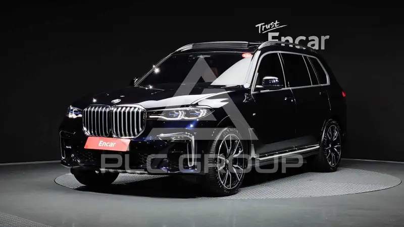 2022 BMW X7M