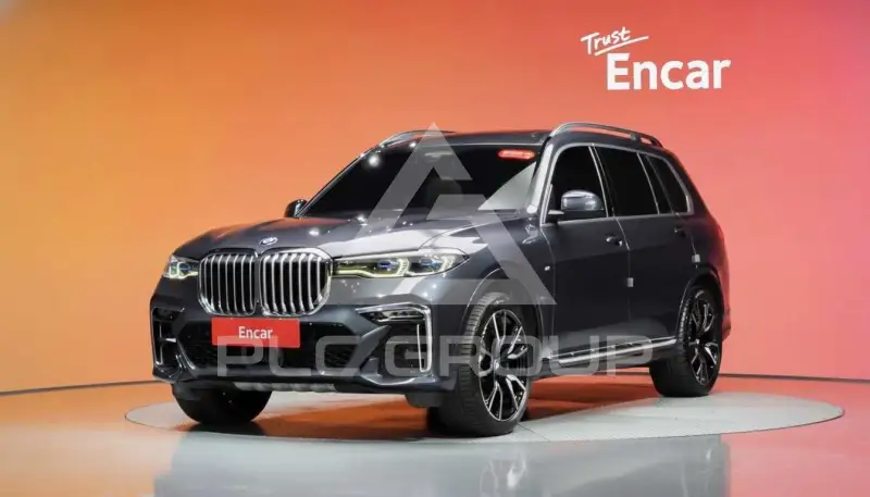 2022 BMW X7M