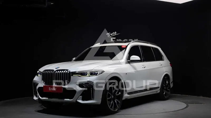 2022 BMW X7M