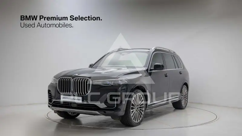 2022 BMW X7