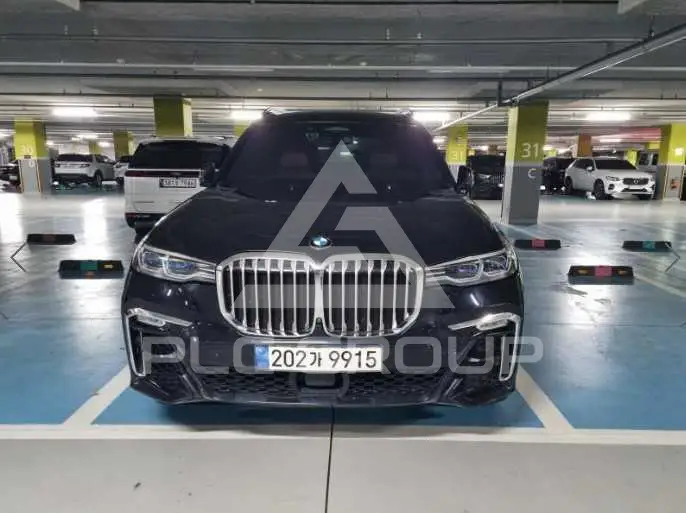 2022 BMW X7M