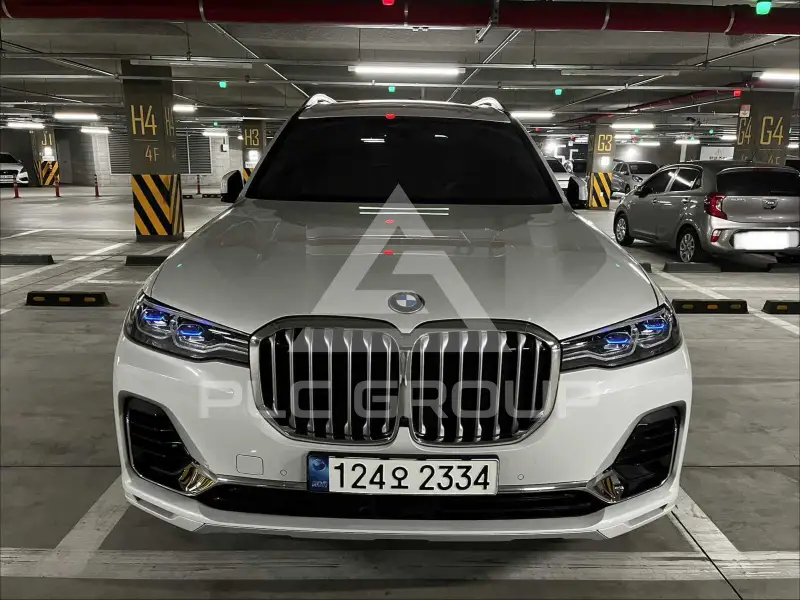 2022 BMW X7
