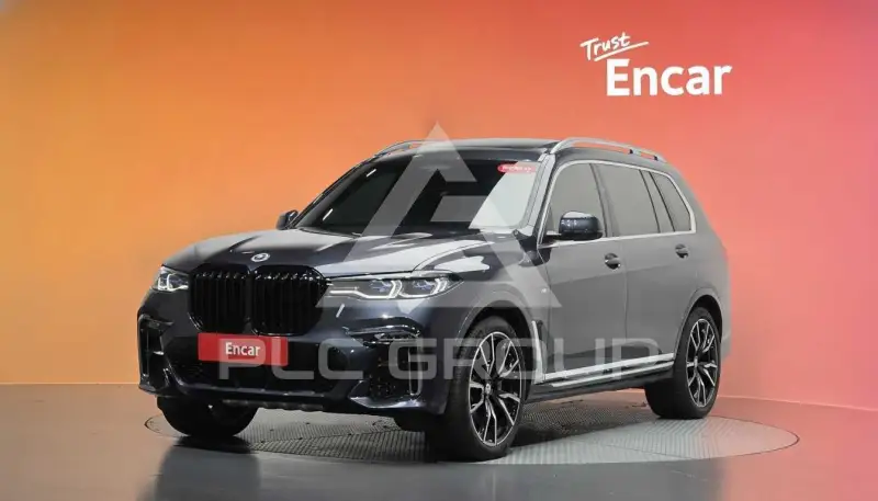 2022 BMW X7M