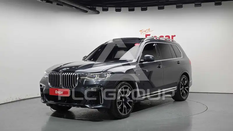 2022 BMW X7M
