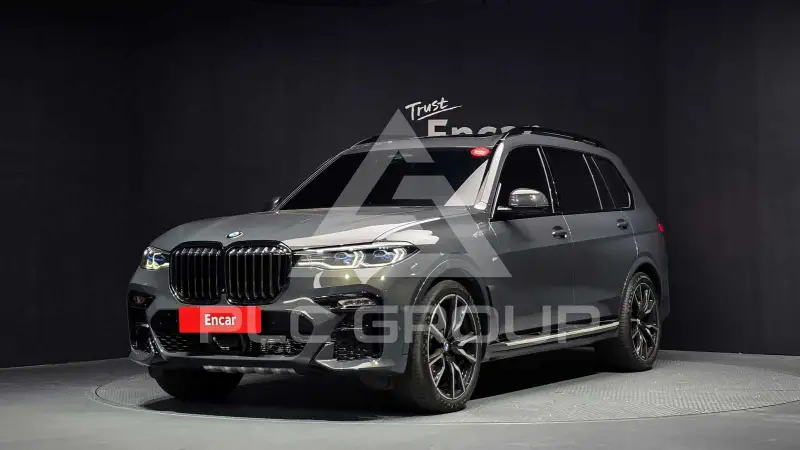 2022 BMW X7M