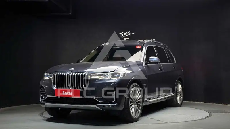 2022 BMW X7