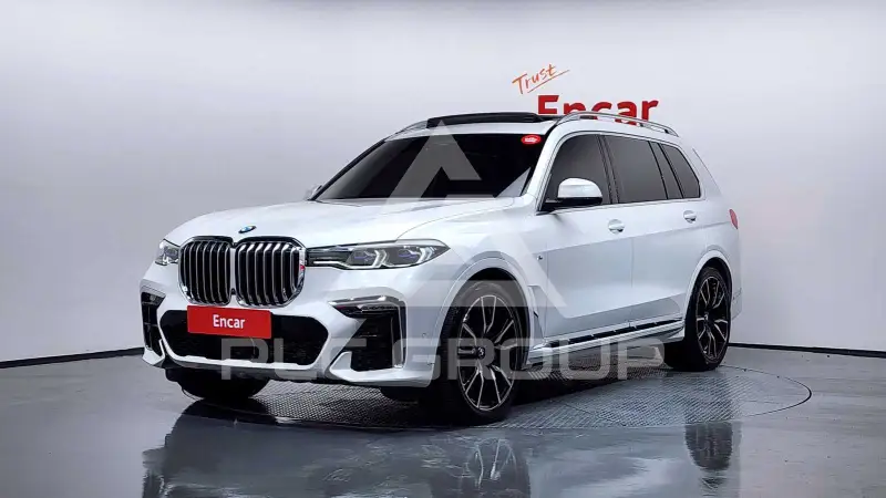 2022 BMW X7M