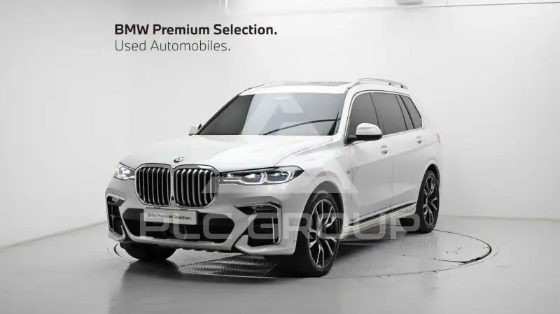 2022 BMW X7M