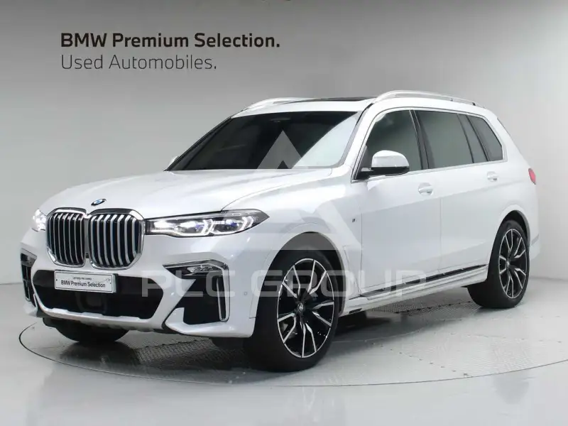 2022 BMW X7M