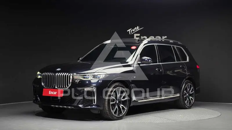 2022 BMW X7M