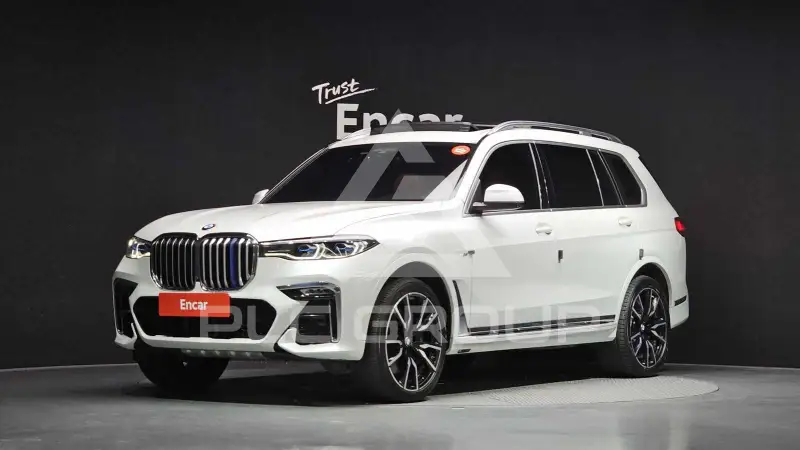 2022 BMW X7M