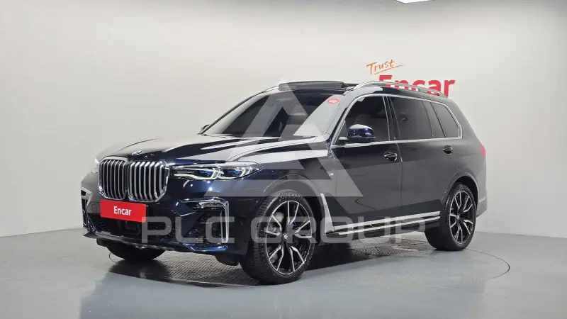 2022 BMW X7M
